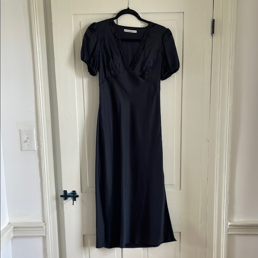 Elegant Black Dress with lace neckline